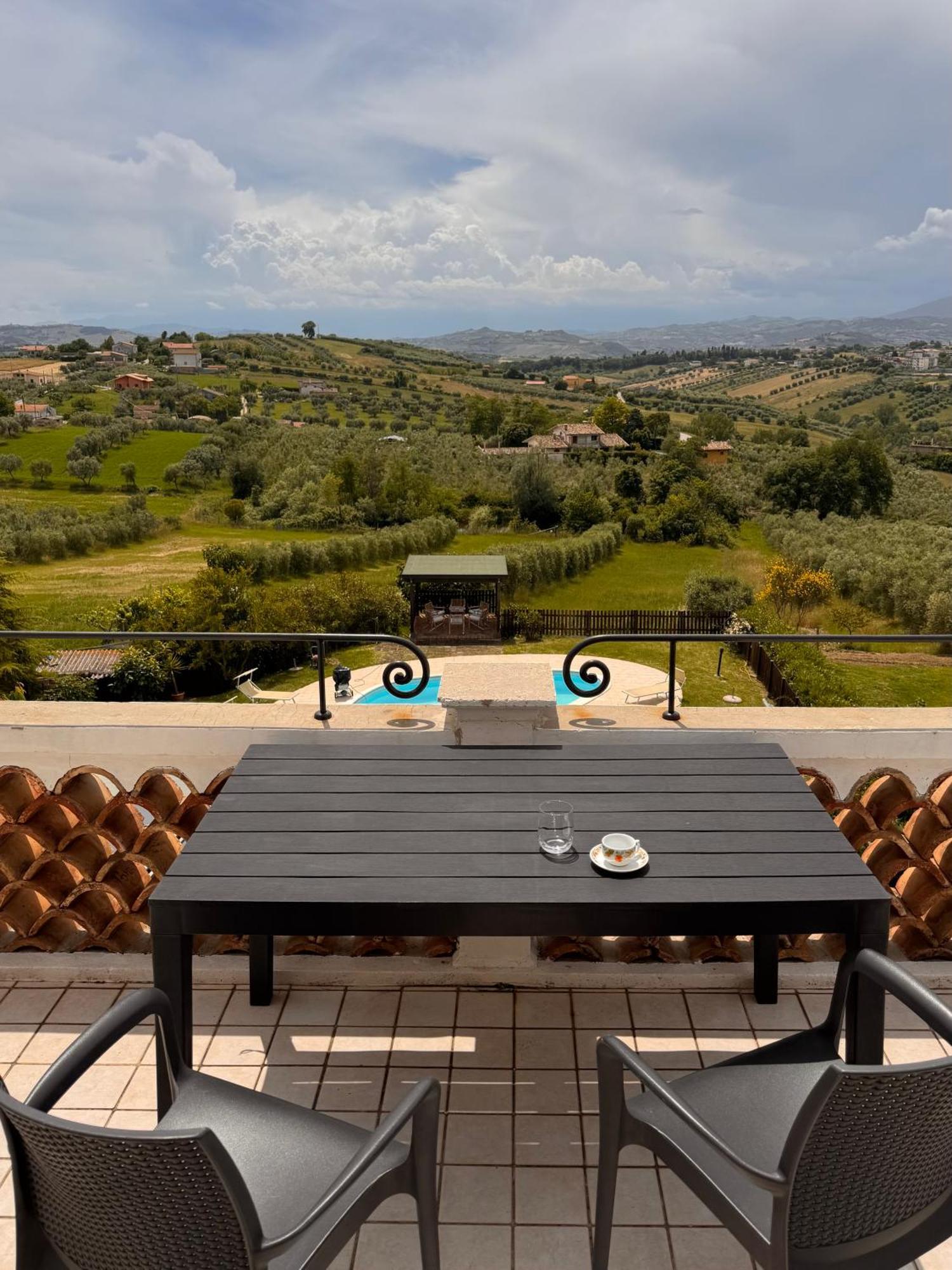 Agriturismo Villa Fiore Torano Nuovo Экстерьер фото