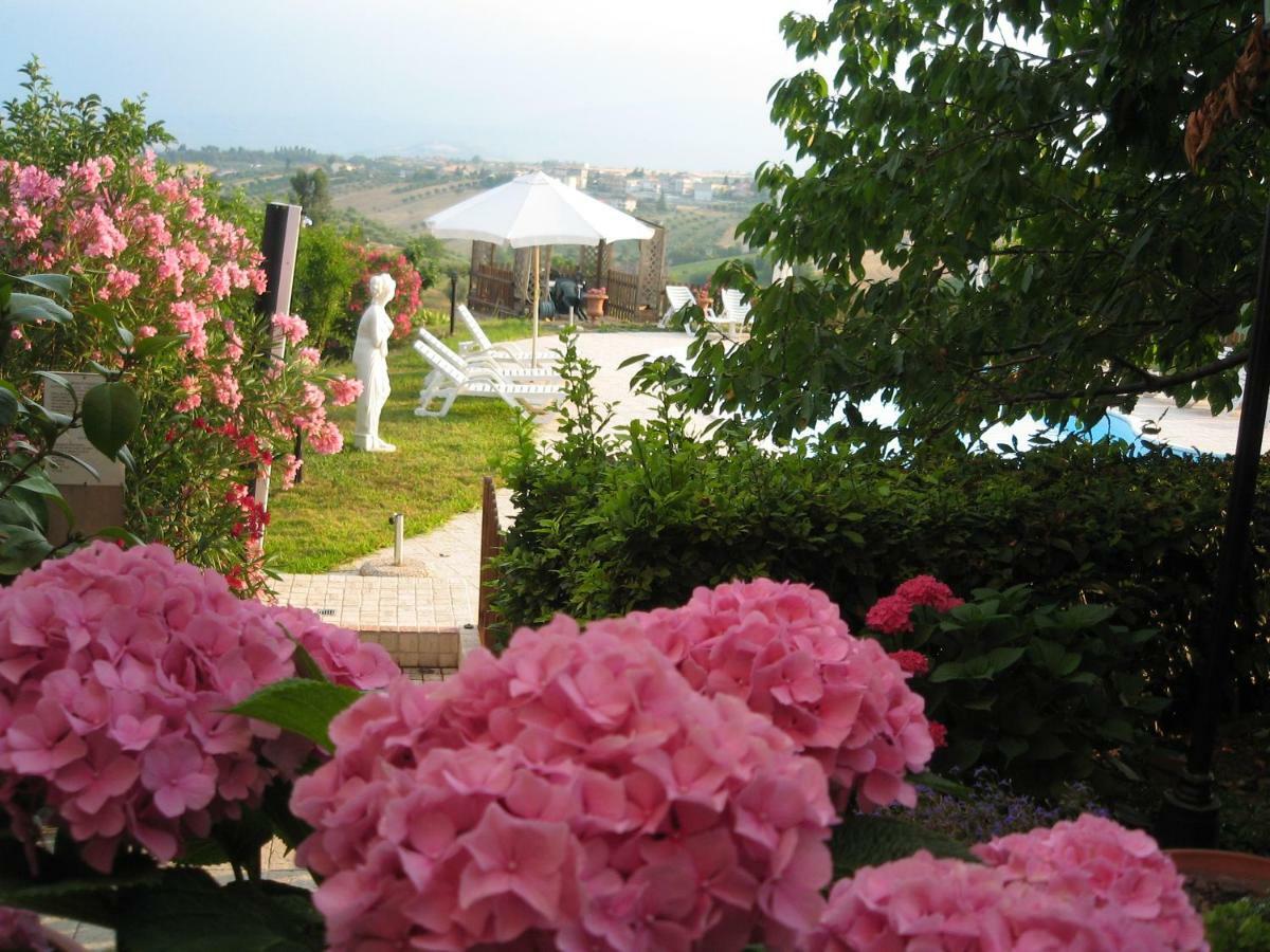Agriturismo Villa Fiore Torano Nuovo Экстерьер фото